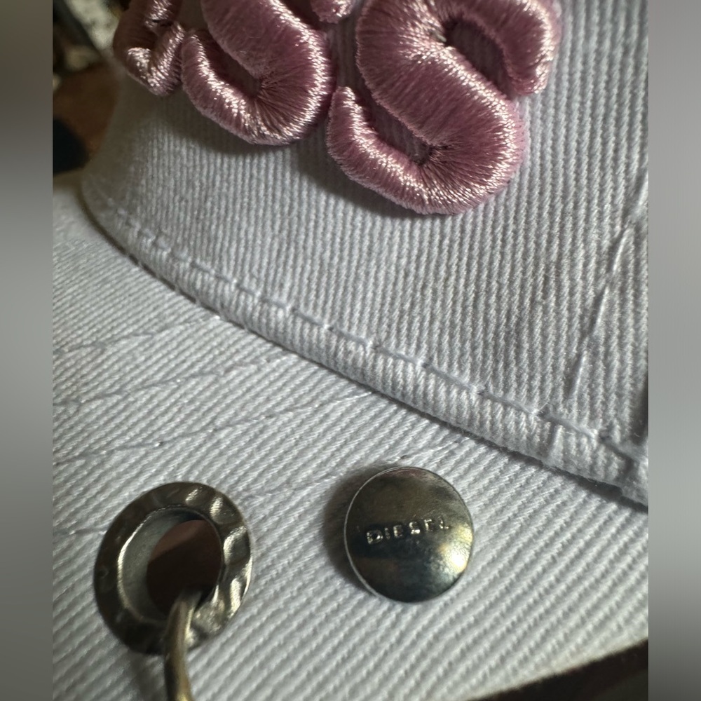 Diesel cap - Picture 4 of 7